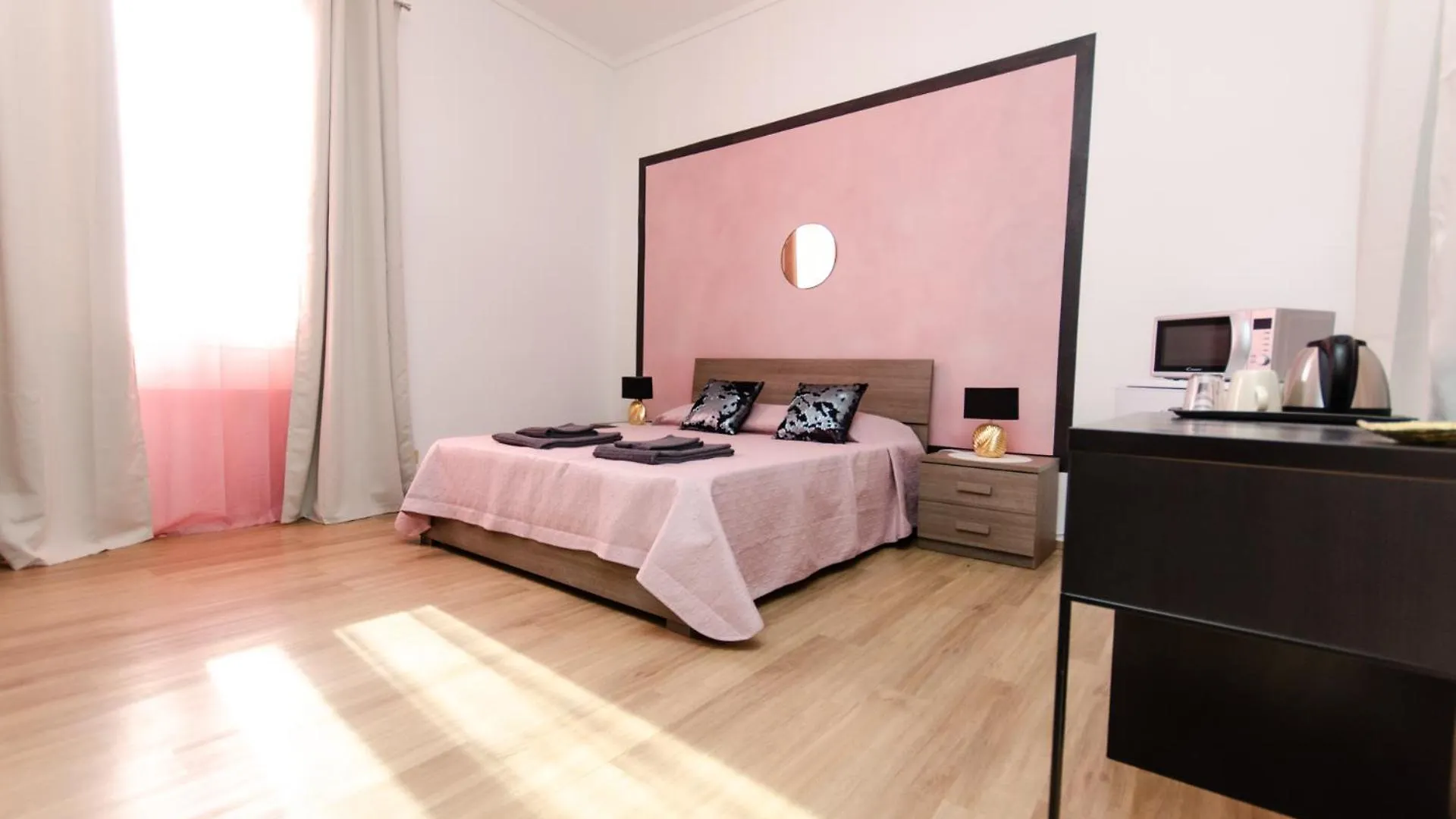 Pink Room Milano Italia