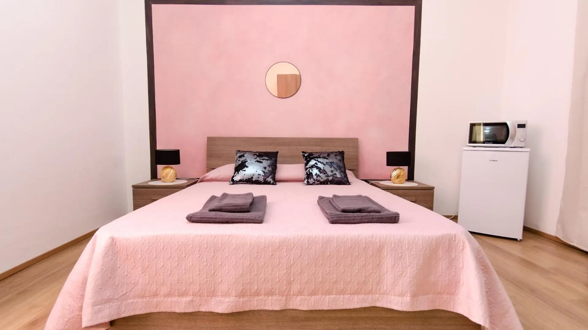 Alloggio in famiglia Pink Room Milano Italia
